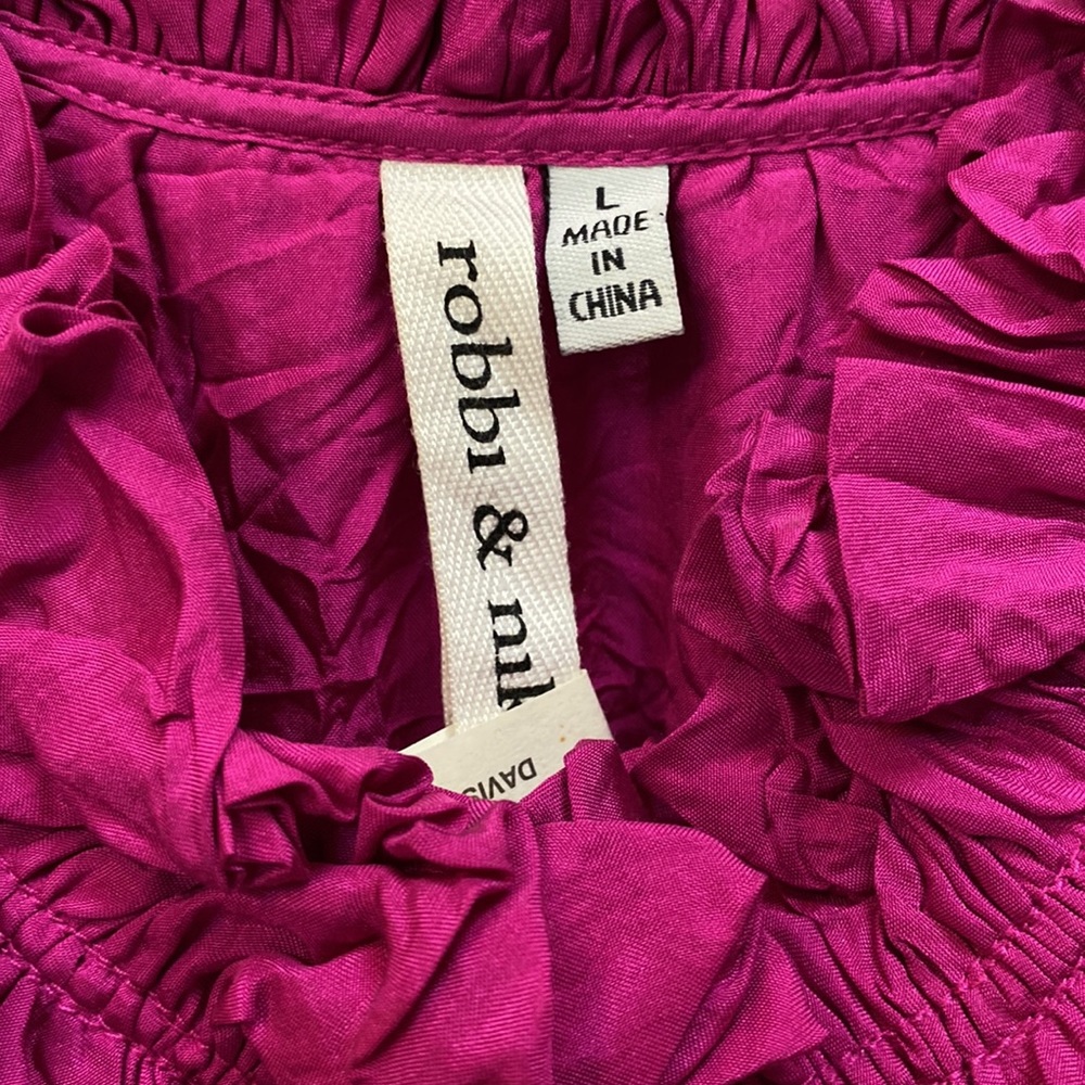 Robbi & Nikki Silk Ruffled Tank - Picture 5 of 5